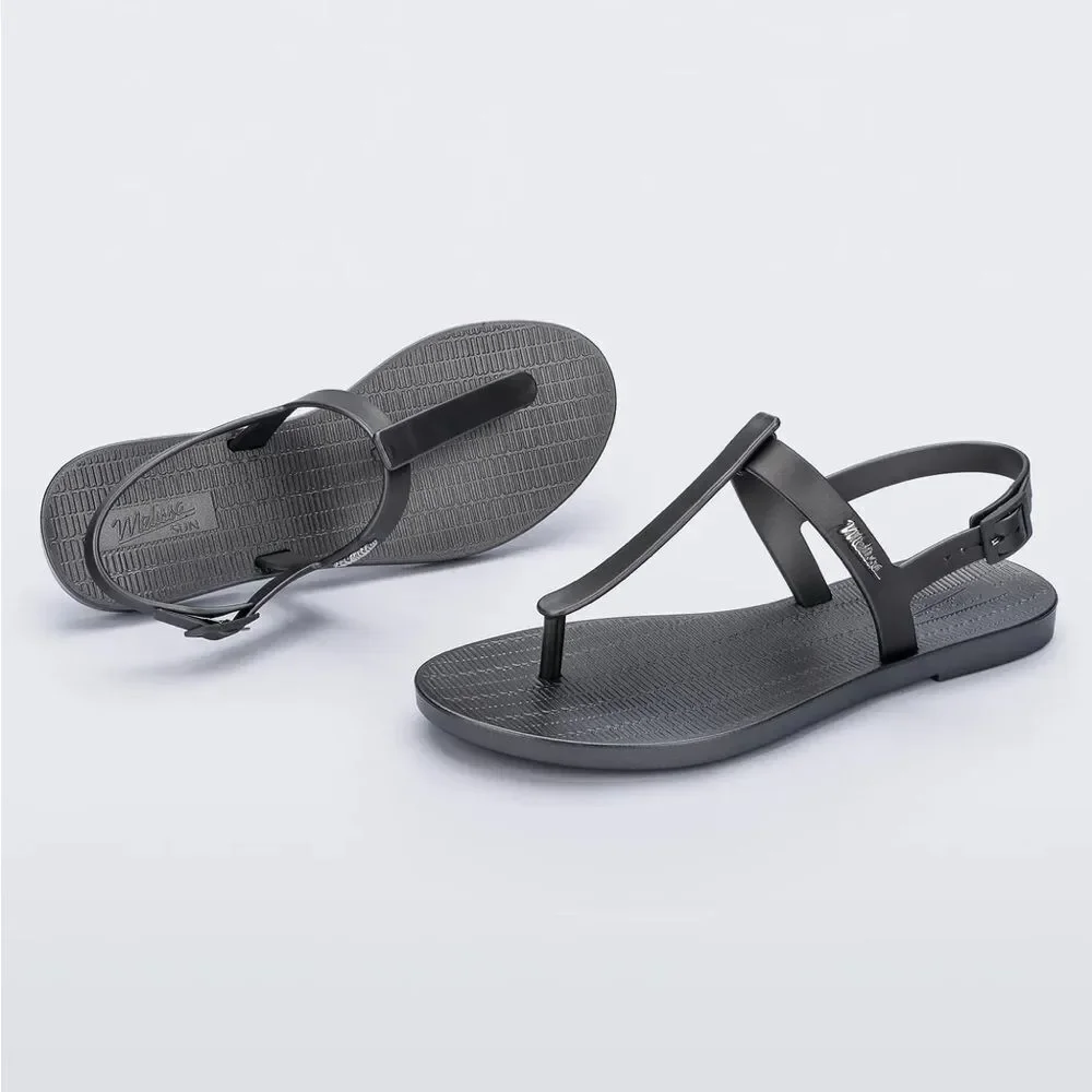 NEW- Melissa womens grey jelly Sandals- size 7